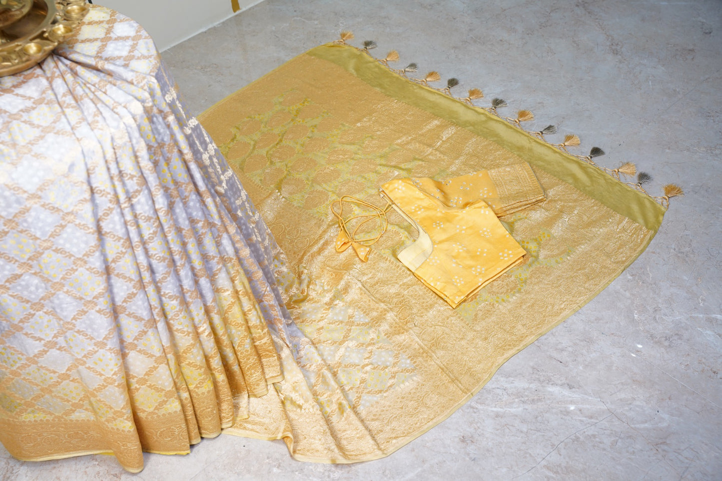 Yellow Grey Bandhani Banaras Georgette Saree