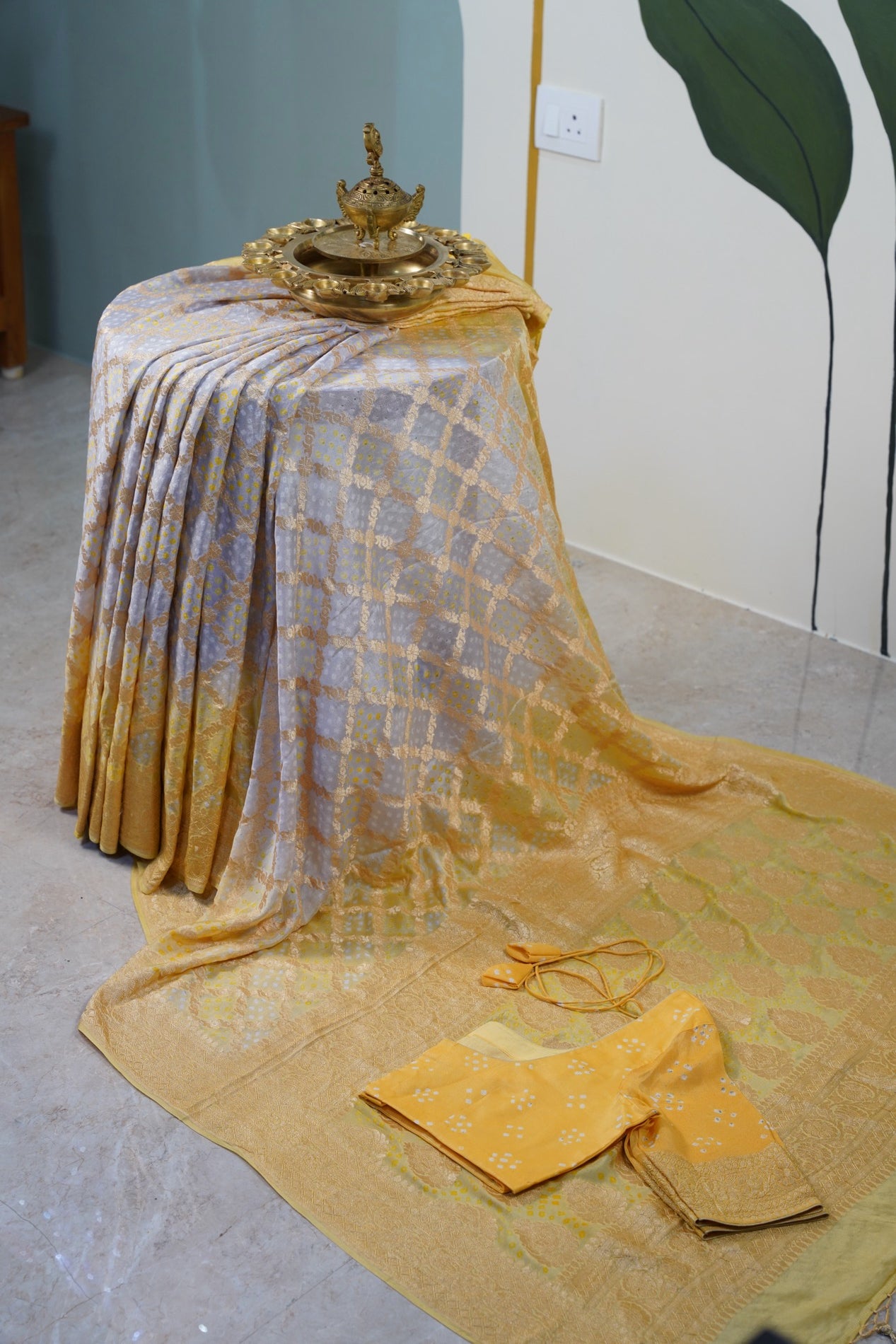 Yellow Grey Bandhani Banaras Georgette Saree
