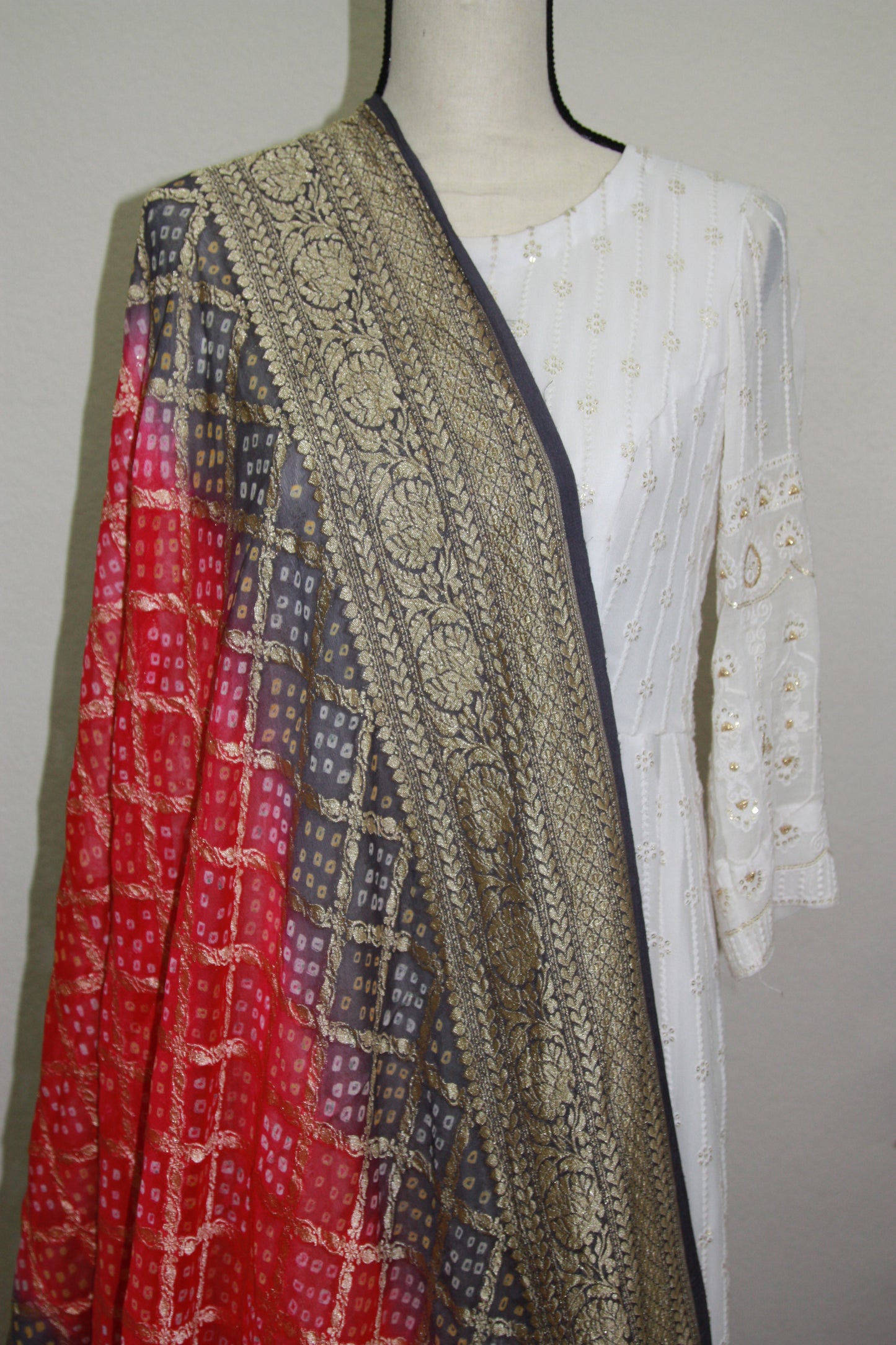 Grey-Pink Ombre Banarasi Georgette Bandhani Dupatta with Meenakari Work