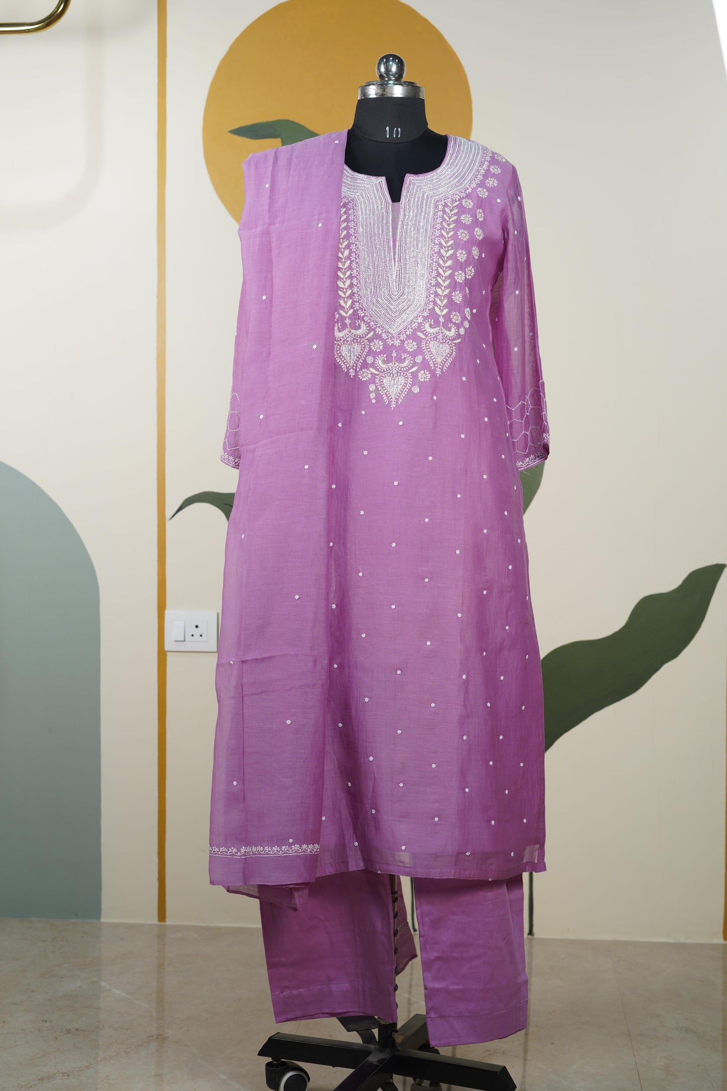 Lilac Cutdana straight Kurta set Dress