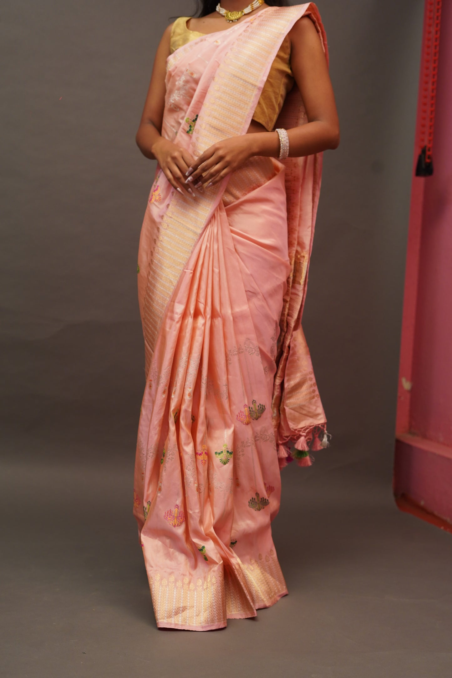 Peach Tissue Kadhuwa Jangla Half Meenakari Saree
