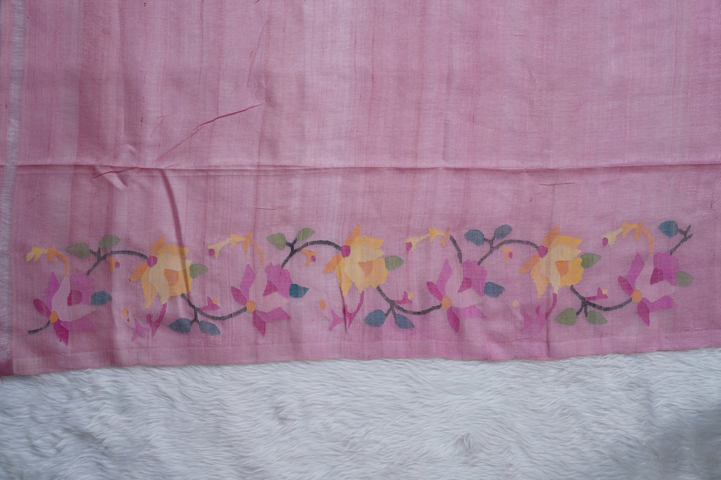 Falling Tussar Jamdani Saree in Pink