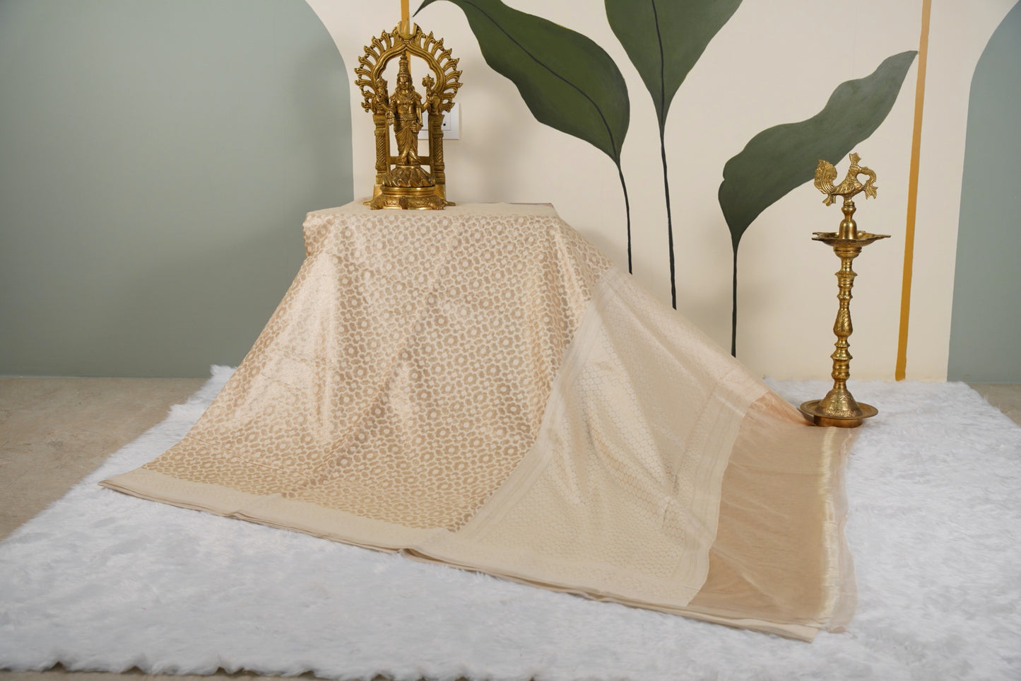 Cream Banarasi with contrast back velvet blouse