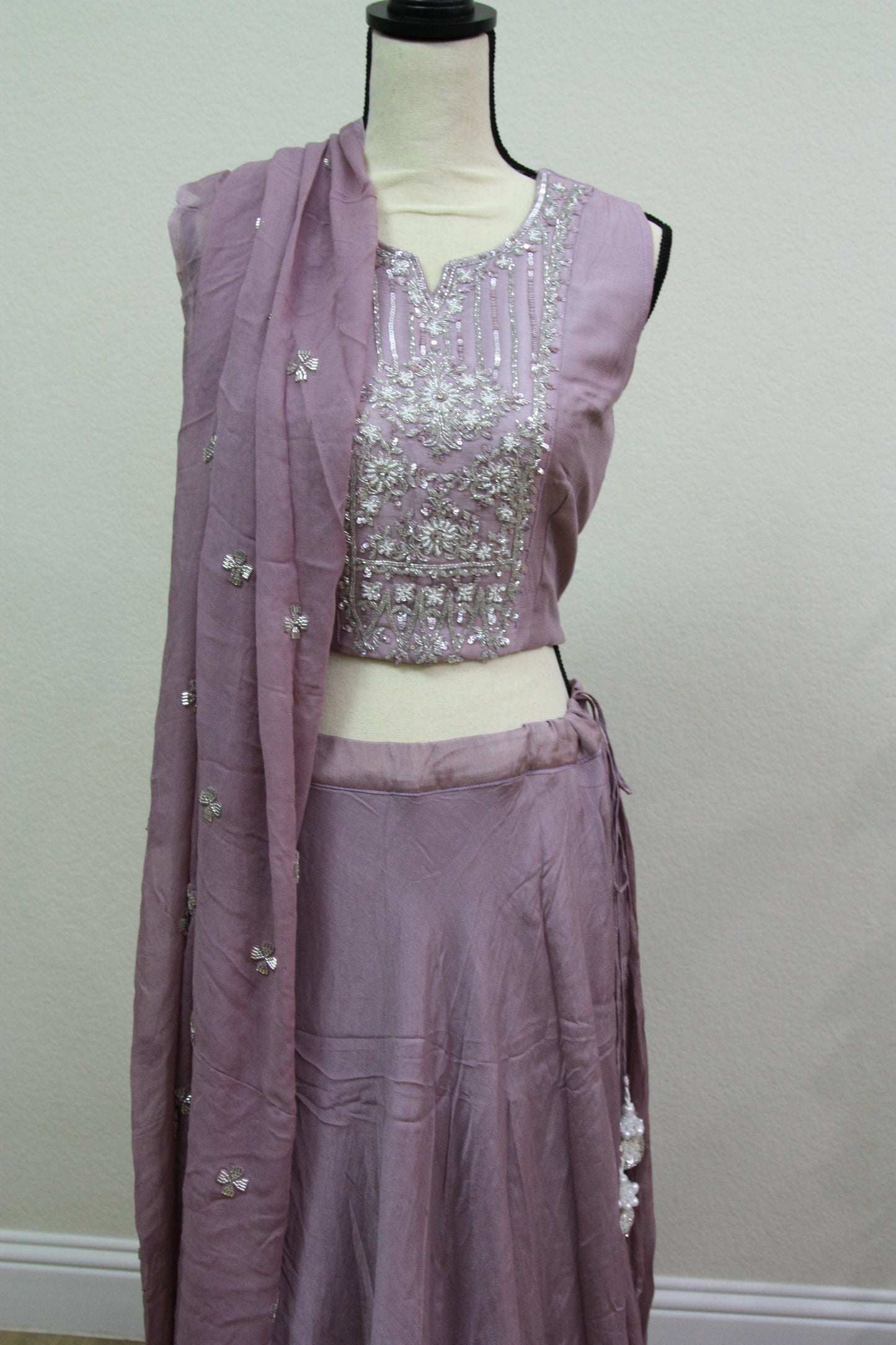 Lilac Ready-Made Choli with Silver Cut Dana Work