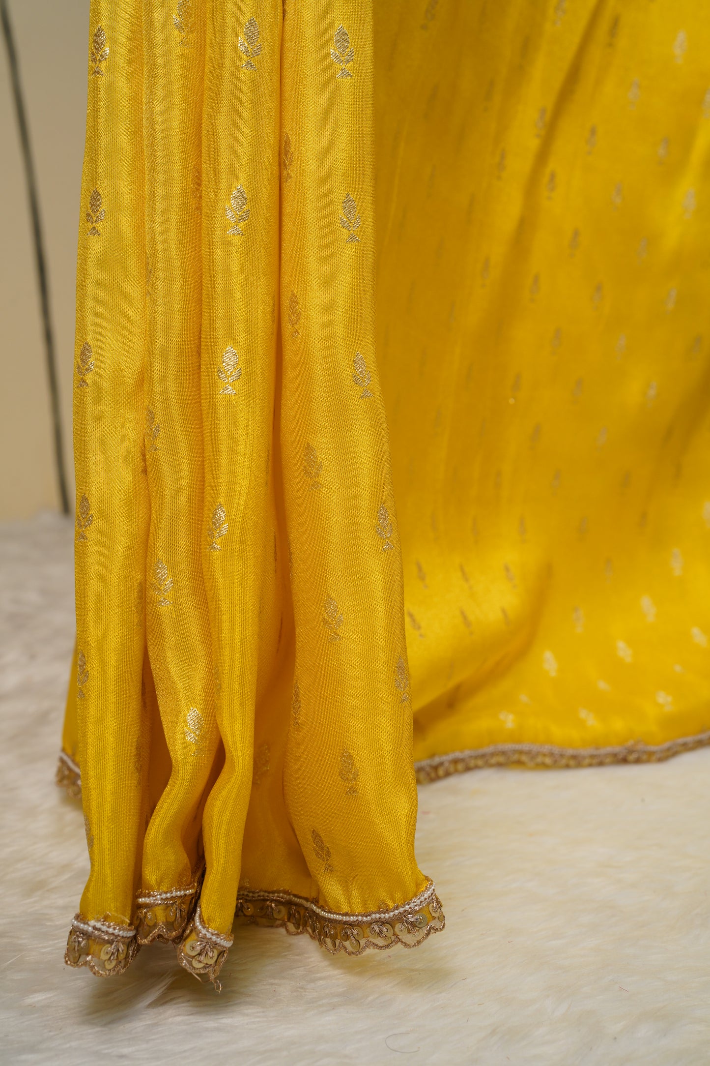 Chinnon Silk buttis saree with floral blouse-Yellow