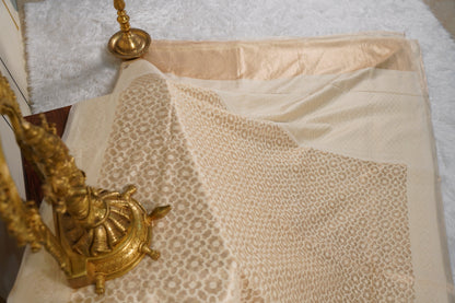 Cream Banarasi with contrast back velvet blouse